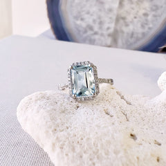 unique one of a kind aquamarine and diamond ring