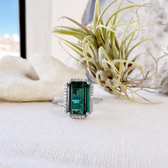 green tourmaline ring in white gold